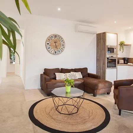 Palmier De 3 Piscine Commune Chauffee דירה קאלבי